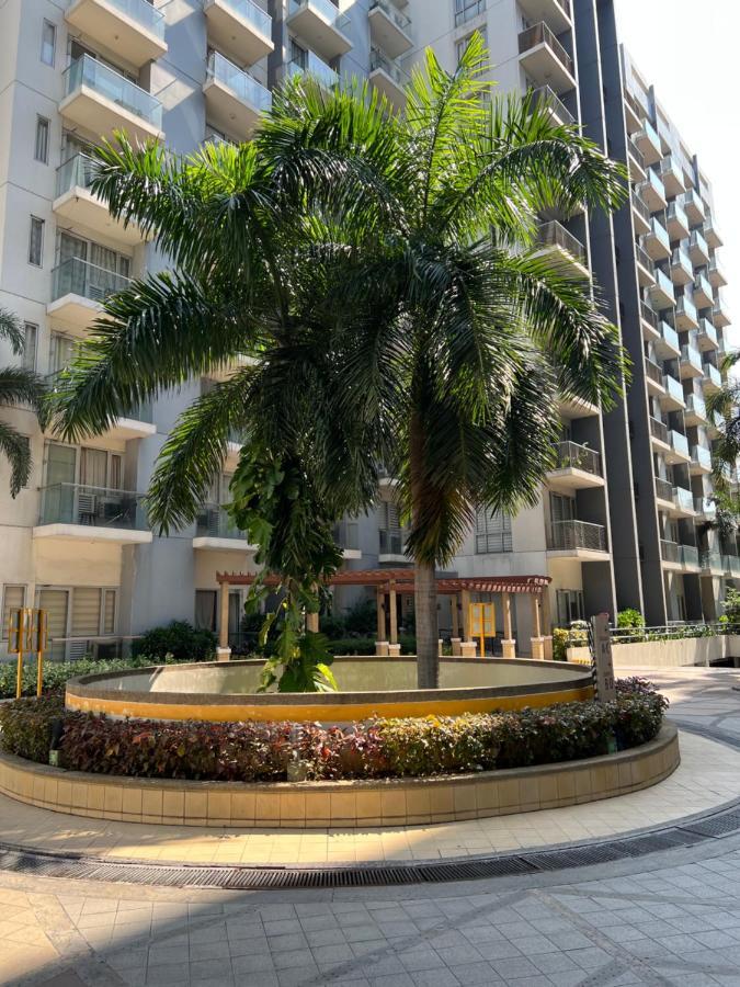 Telly'S Studio Across Naia3 Manila Exteriér fotografie